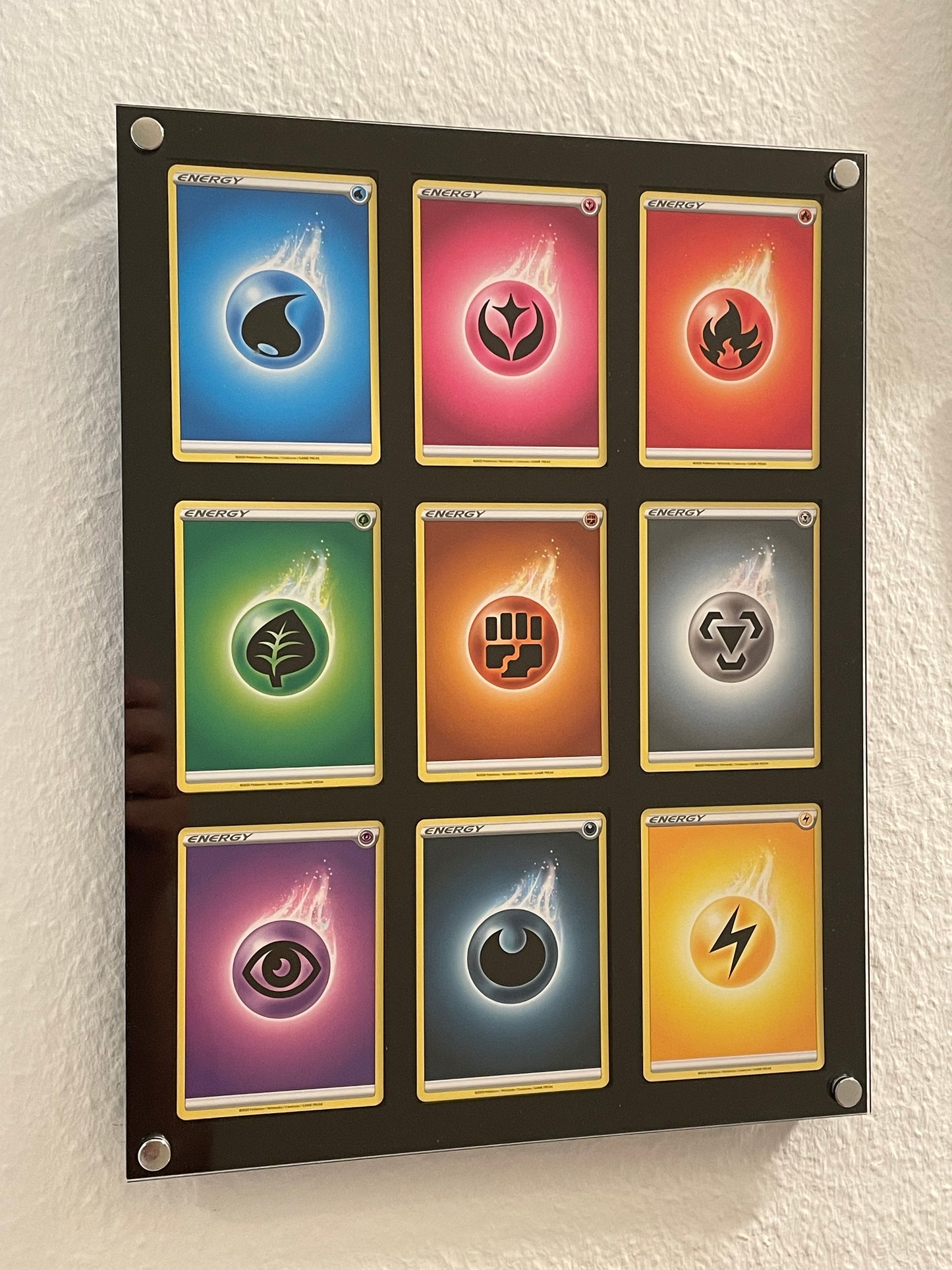 Cadre mural pour 9 cartes (Pokémon - Sports Cards - DBZ etc) - conçu pour cartes sous sleeve max 66x91mm - Anti UV